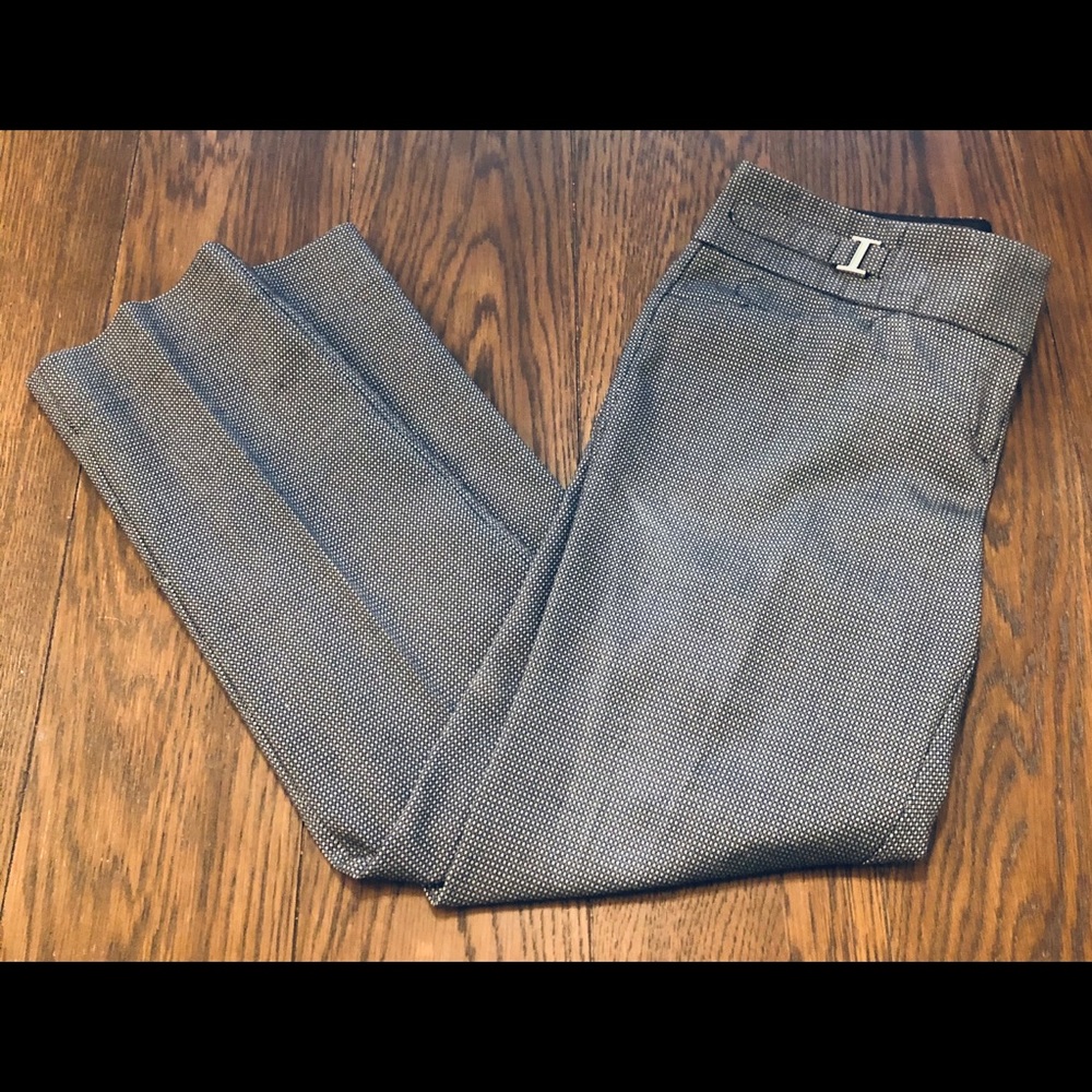 The Limited Signature Ankle Pants